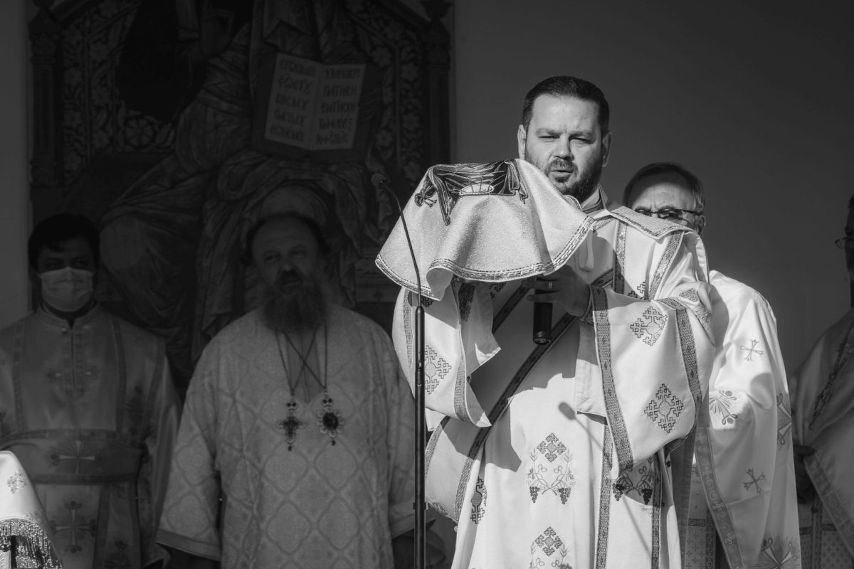 Veșmânt de har pentru biserica Parohiei Brâncuși din Capitală 186738