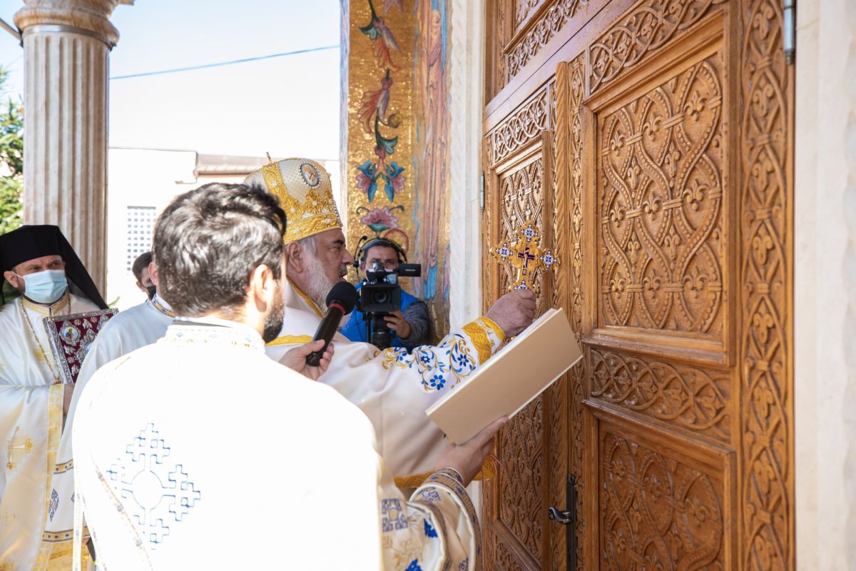 Veșmânt de har pentru biserica Parohiei Brâncuși din Capitală 186796