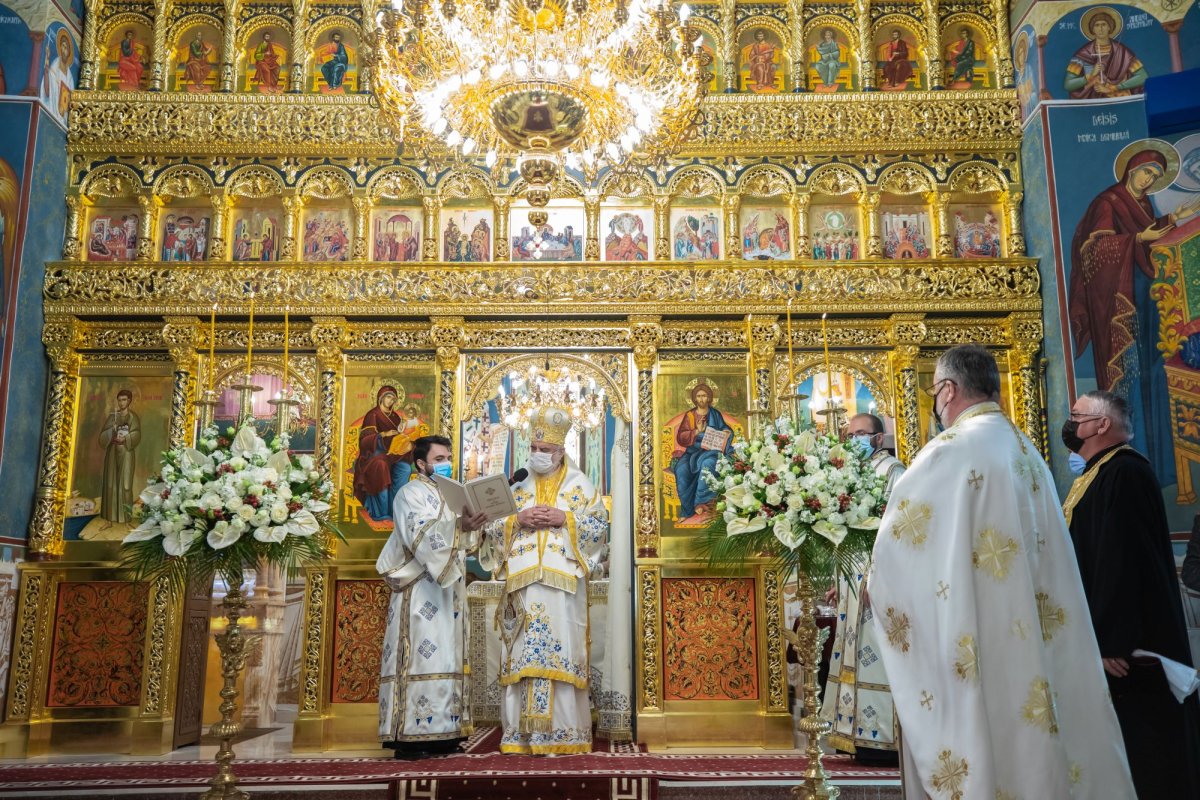 Veșmânt de har pentru biserica Parohiei Brâncuși din Capitală 186819