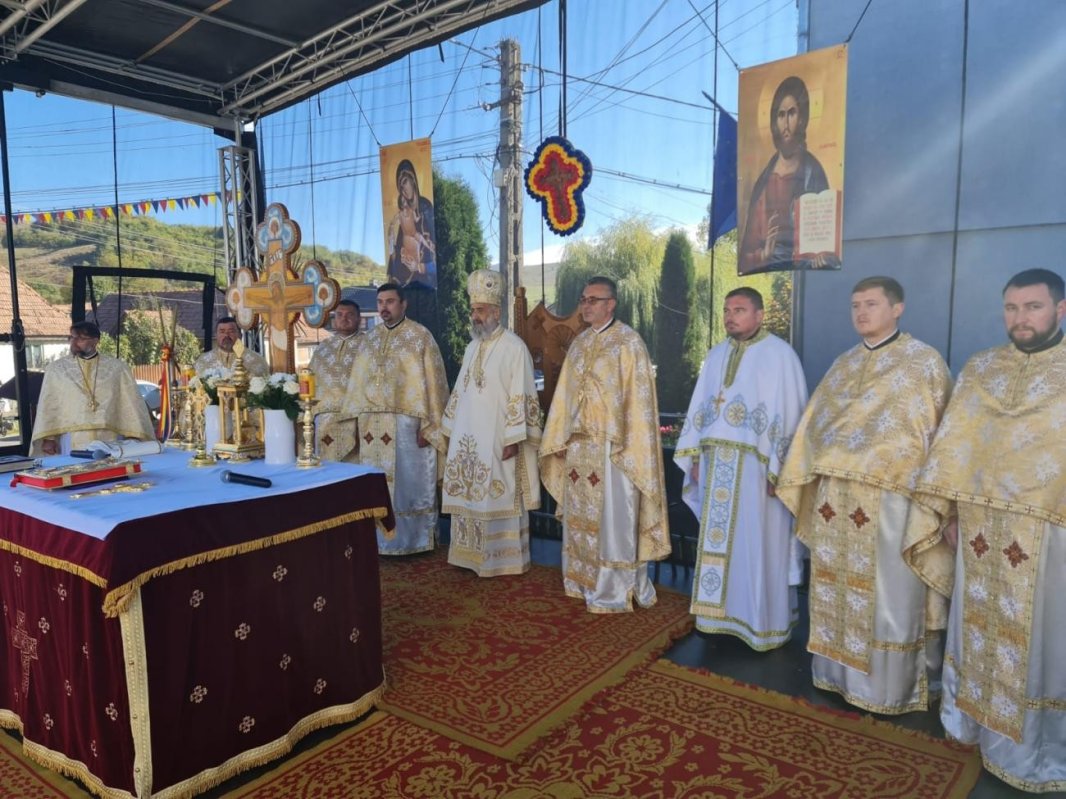 Resfințire în Parohia Chiheru de Jos, Protopopiatul Reghin 186877