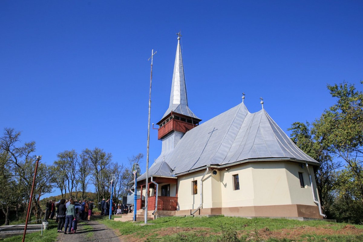 Binecuvântare la biserica și casa parohială din Mihăiești, Cluj 187035