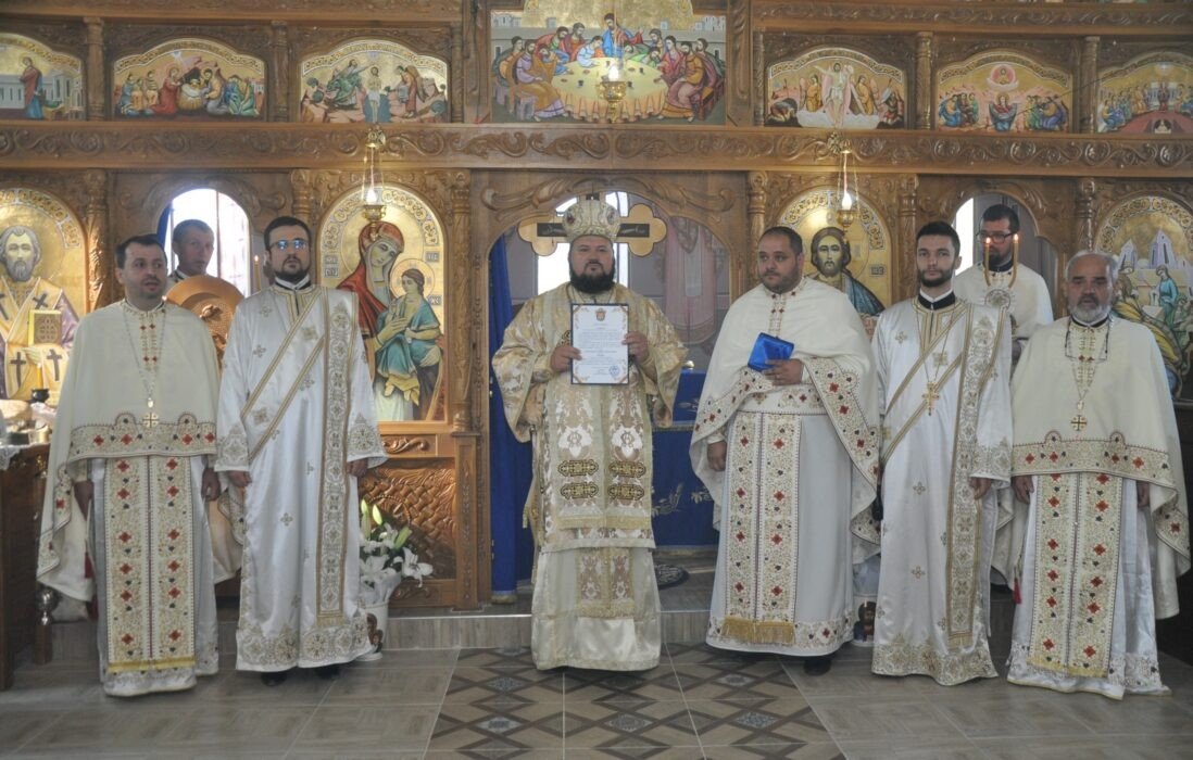 Slujbă de reîntemeiere a Sfintei Mese la Toplița, Sălaj 187030