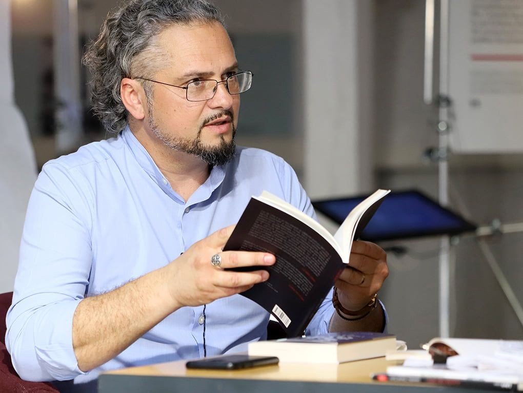 POEZIE: Laurențiu-Ciprian Tudor 187085