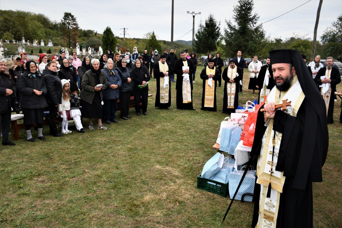 Slujiri misionare în două cimitire din Episcopia Caransebeșului 187932