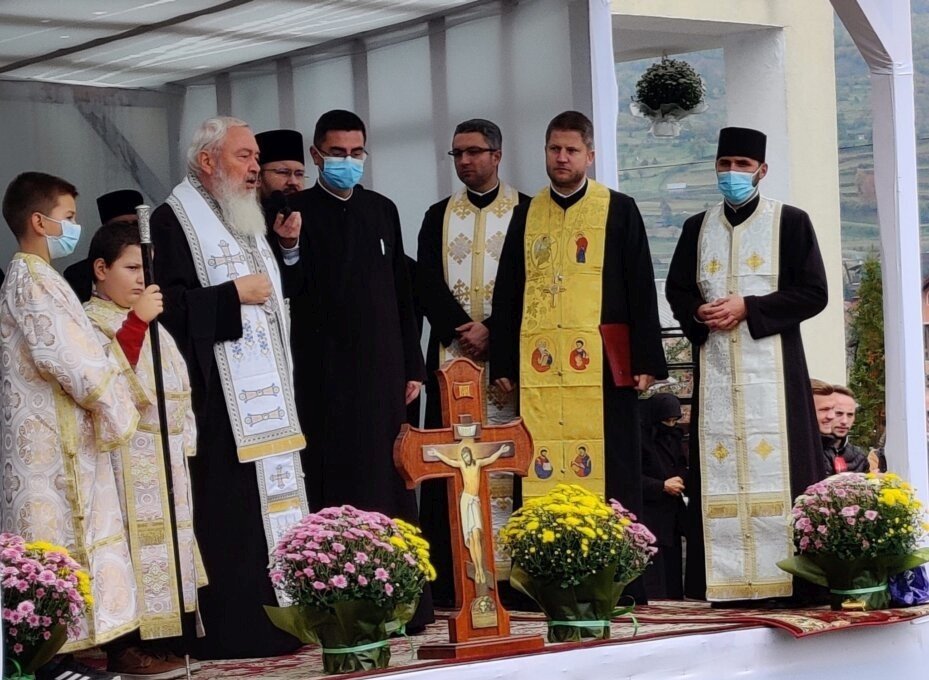 Binecuvântare arhierească la Centrul pentru vârstnici din Maieru, Bistriţa-Năsăud 187945