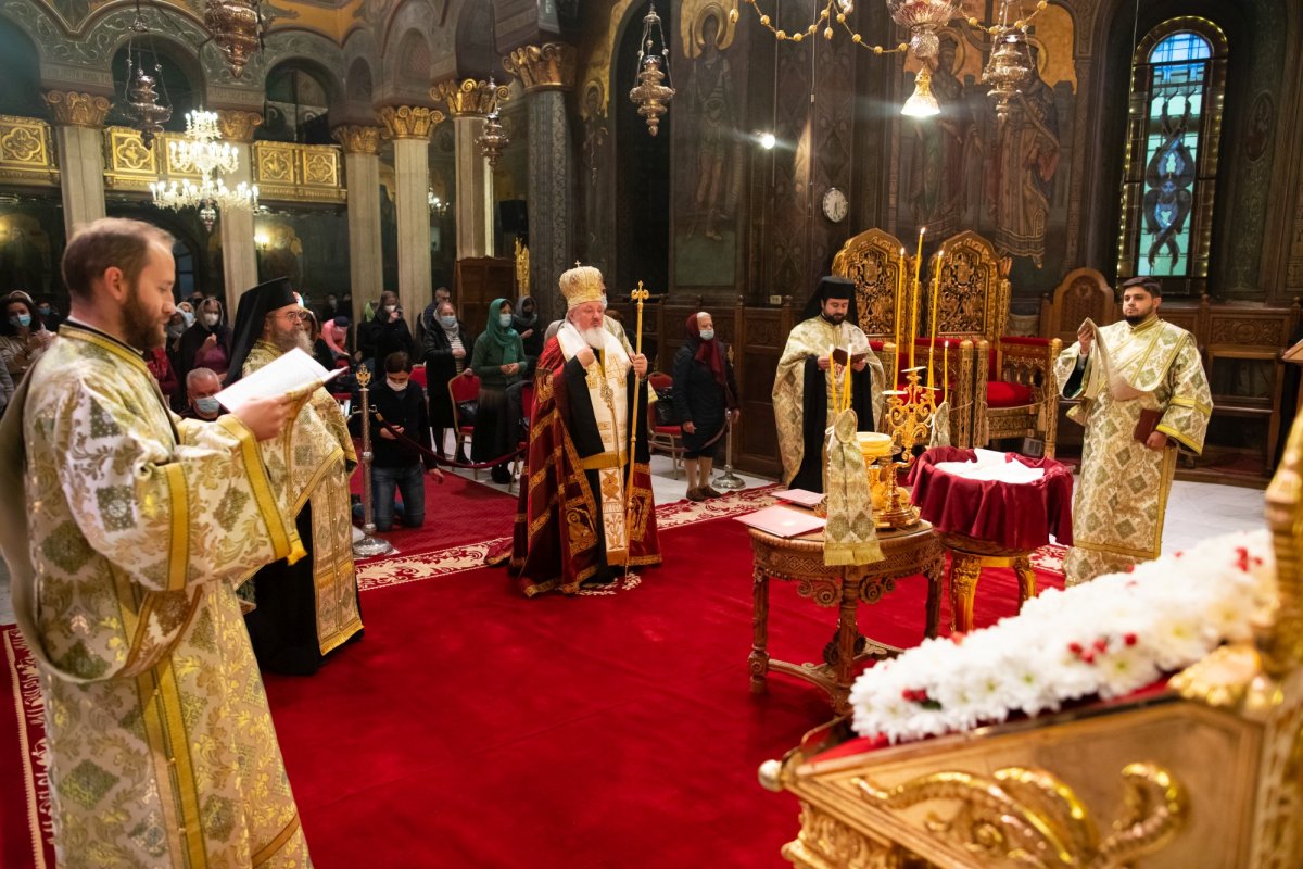 Laudă de seară adusă Ocrotitoarei Moldovei la Catedrala Patriarhală 188080