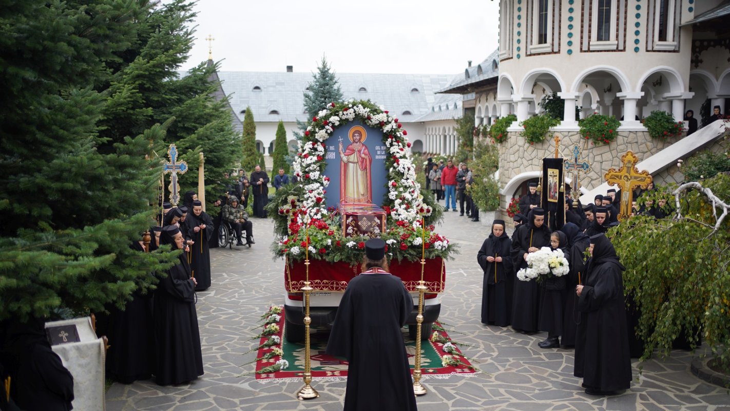 Procesiunea cu moaștele Sfântului Mare Mucenic Ioan cel Nou a ajuns la final 188181