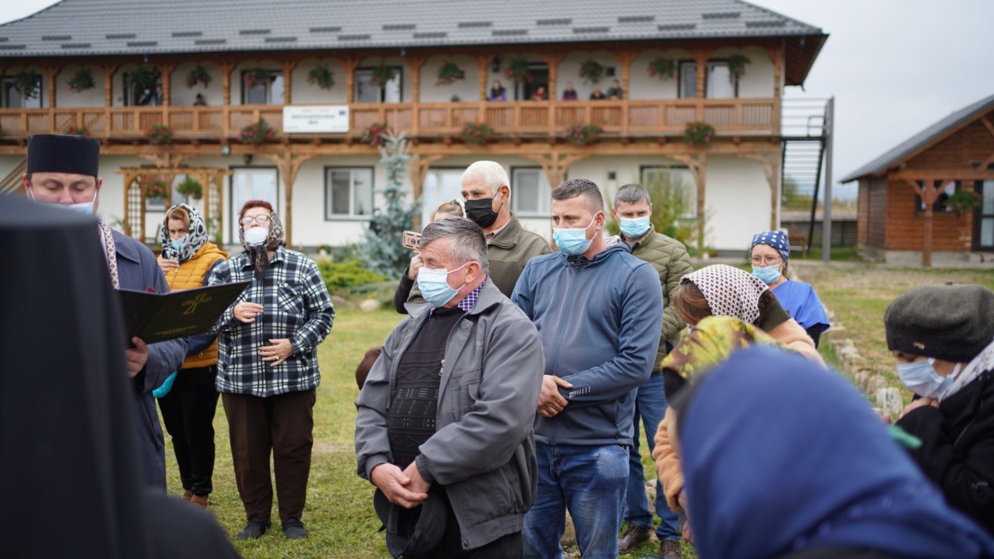 Procesiunea cu moaștele Sfântului Mare Mucenic Ioan cel Nou a ajuns la final 188209