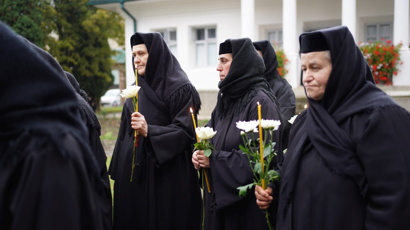 Procesiunea cu moaștele Sfântului Mare Mucenic Ioan cel Nou a ajuns la final 188214