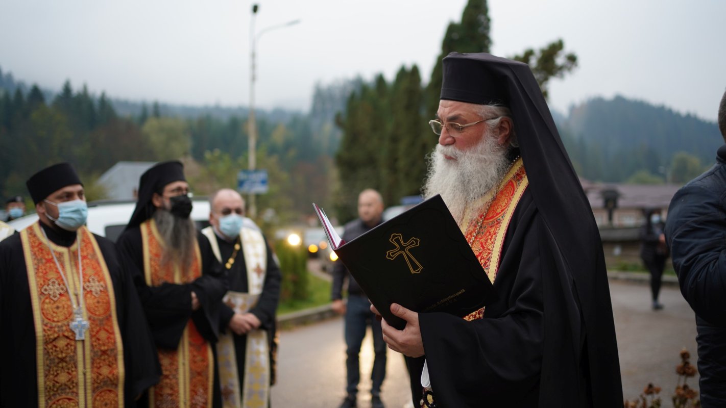 Procesiunea cu moaștele Sfântului Mare Mucenic Ioan cel Nou a ajuns la final 188221