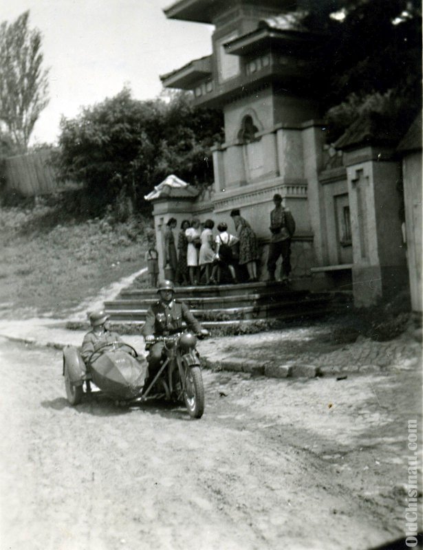 De Ziua Armatei Române va fi inaugurat la Chișinău un monument refăcut după originalul din 1937 188418