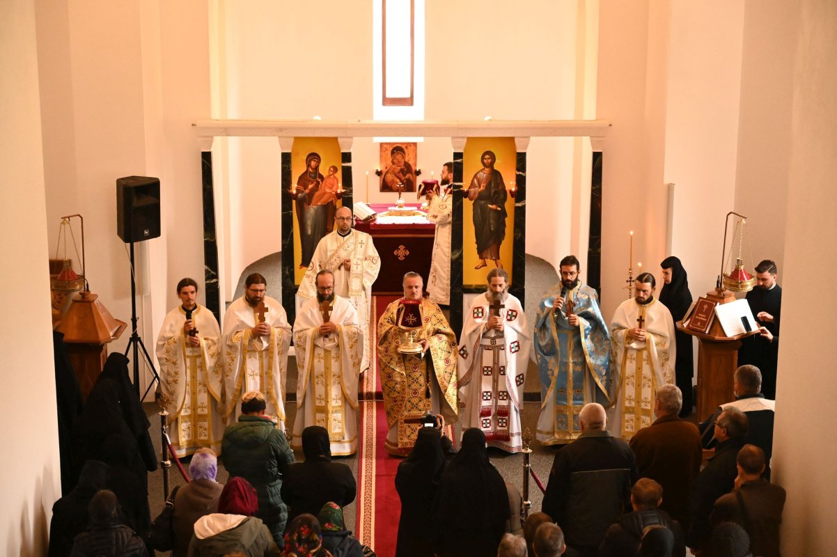 Mănăstirea Nera și-a sărbătorit hramul 188426