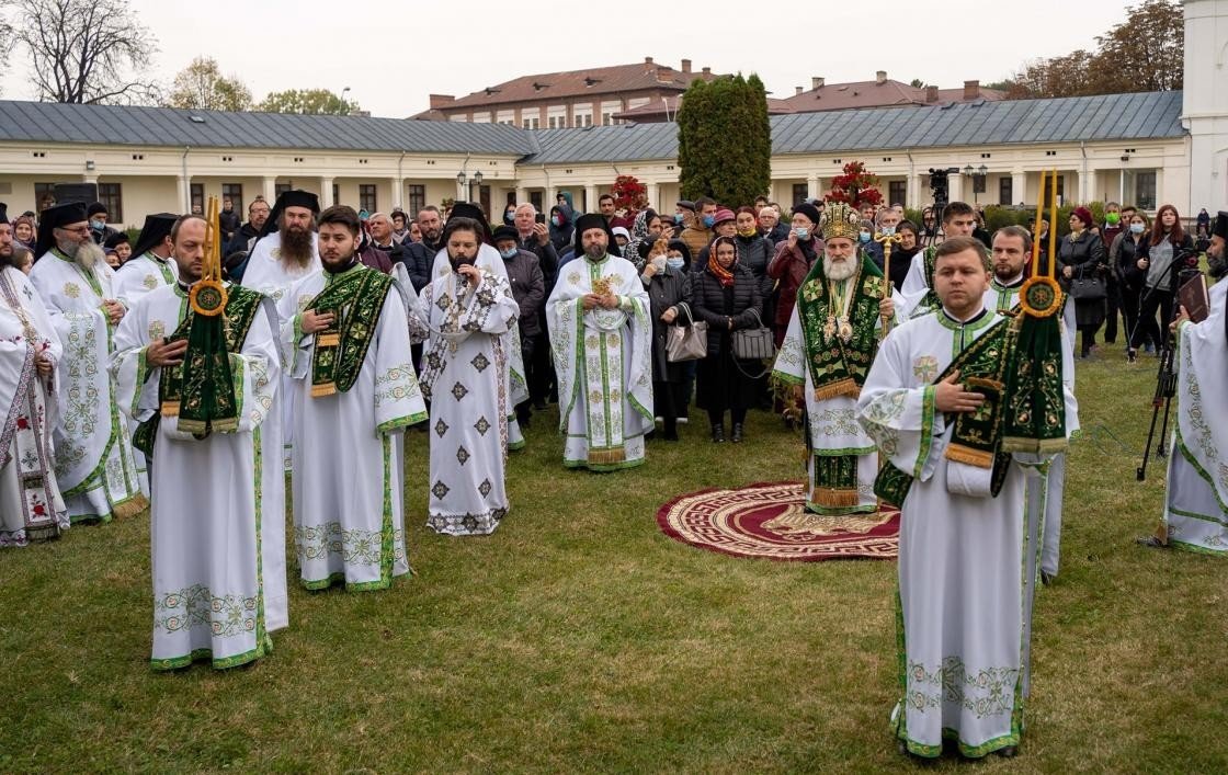 Zilele Sfintei Cuvioase Parascheva serbate la Roman 188438