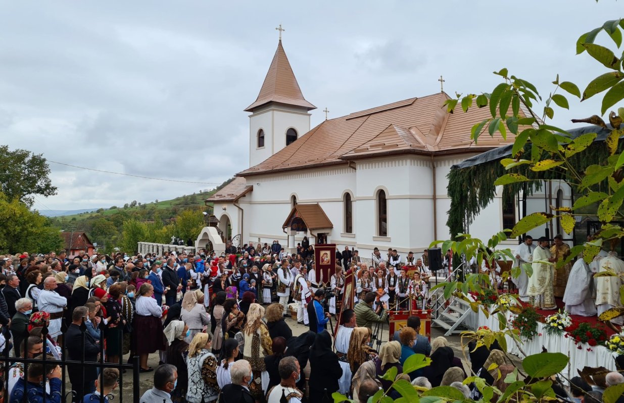 Biserica din Lunca, Bistriţa-Năsăud, a fost resfințită 188809