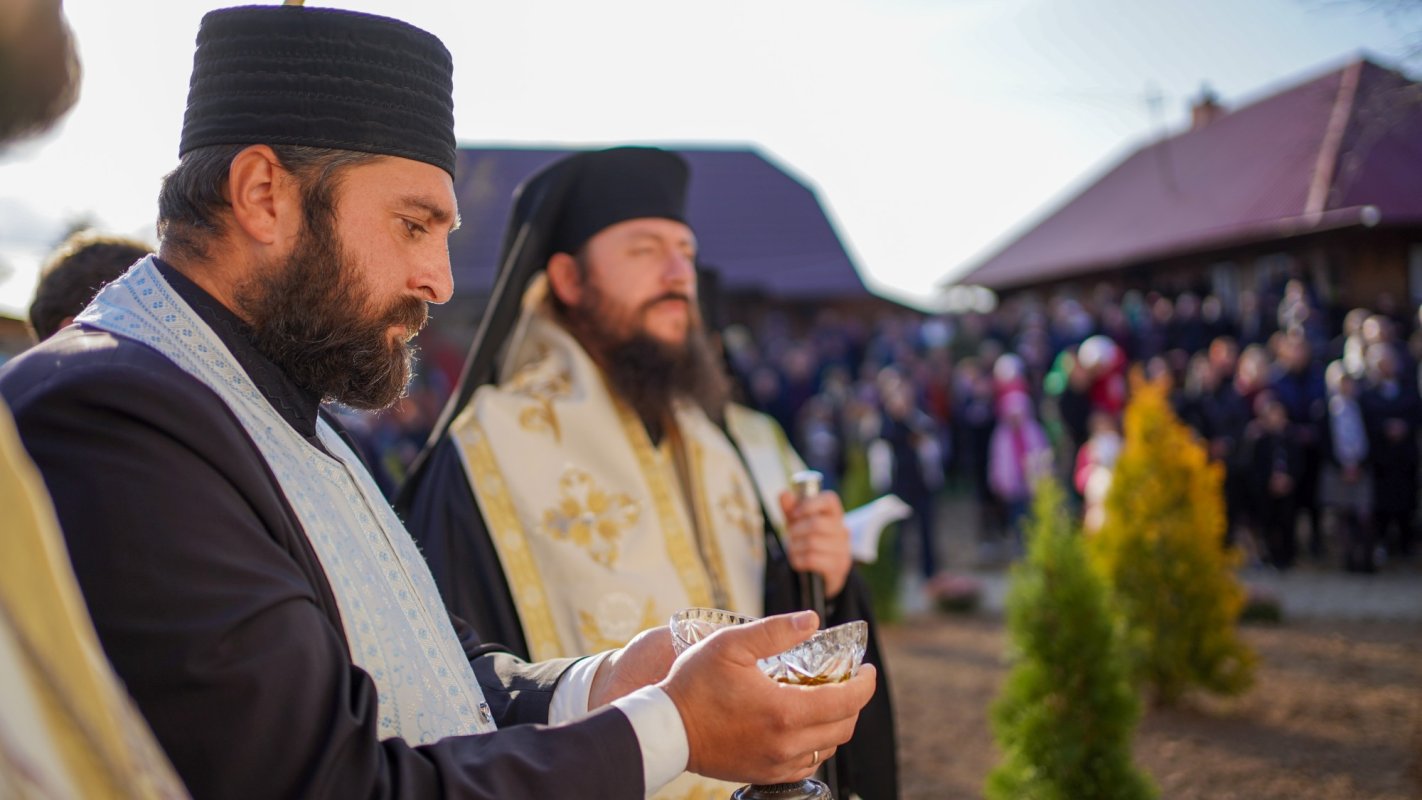 A fost sfințit Paraclisul „Sfântul Mucenic Ioan Rusul” din Voitinel 188995