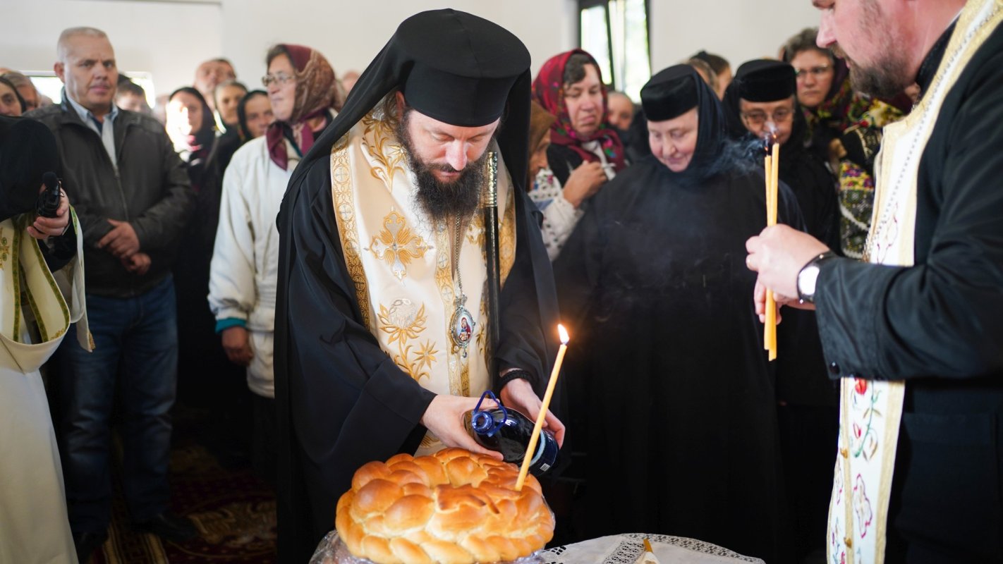 A fost sfințit Paraclisul „Sfântul Mucenic Ioan Rusul” din Voitinel 189012