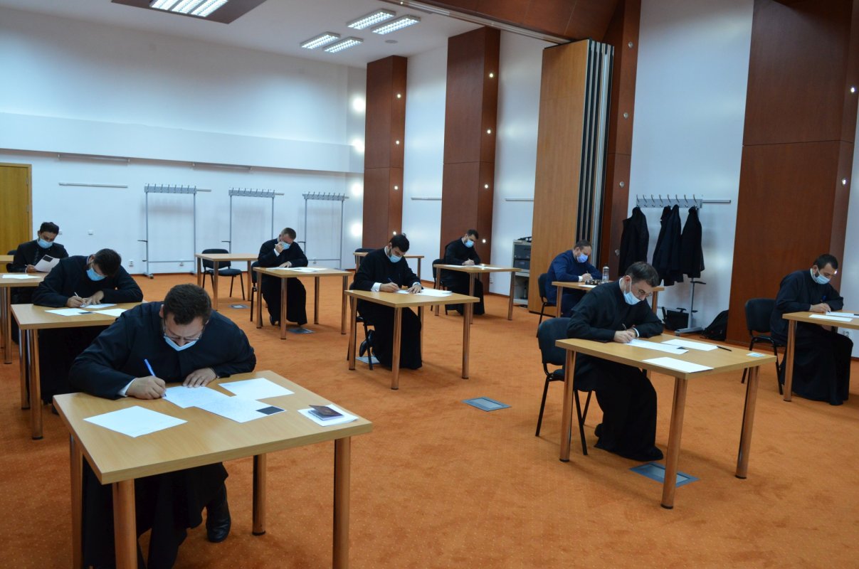 Examen pentru ocuparea unor posturi vacante de preot militar 189021