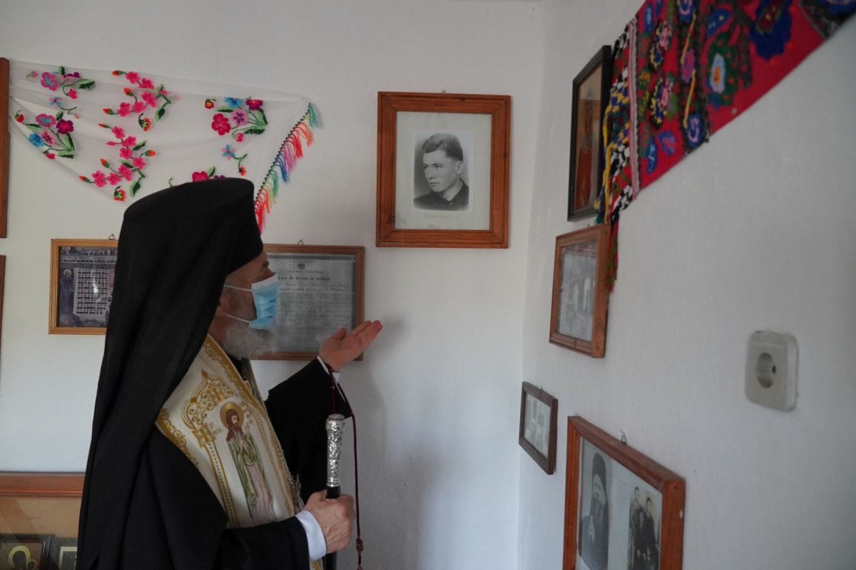 „O viaţă închinată total lui Dumnezeu şi aproapelui” 188872