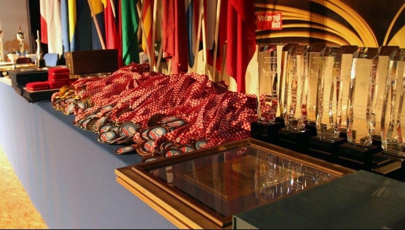 Medalii obţinute de USV la o expoziție internațională de inventică 189136