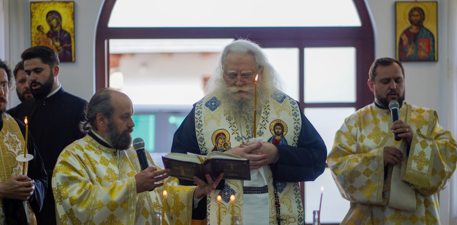 Parastas pentru Vasile Velnic, tatăl starețului Mănăstirii Putna 189247