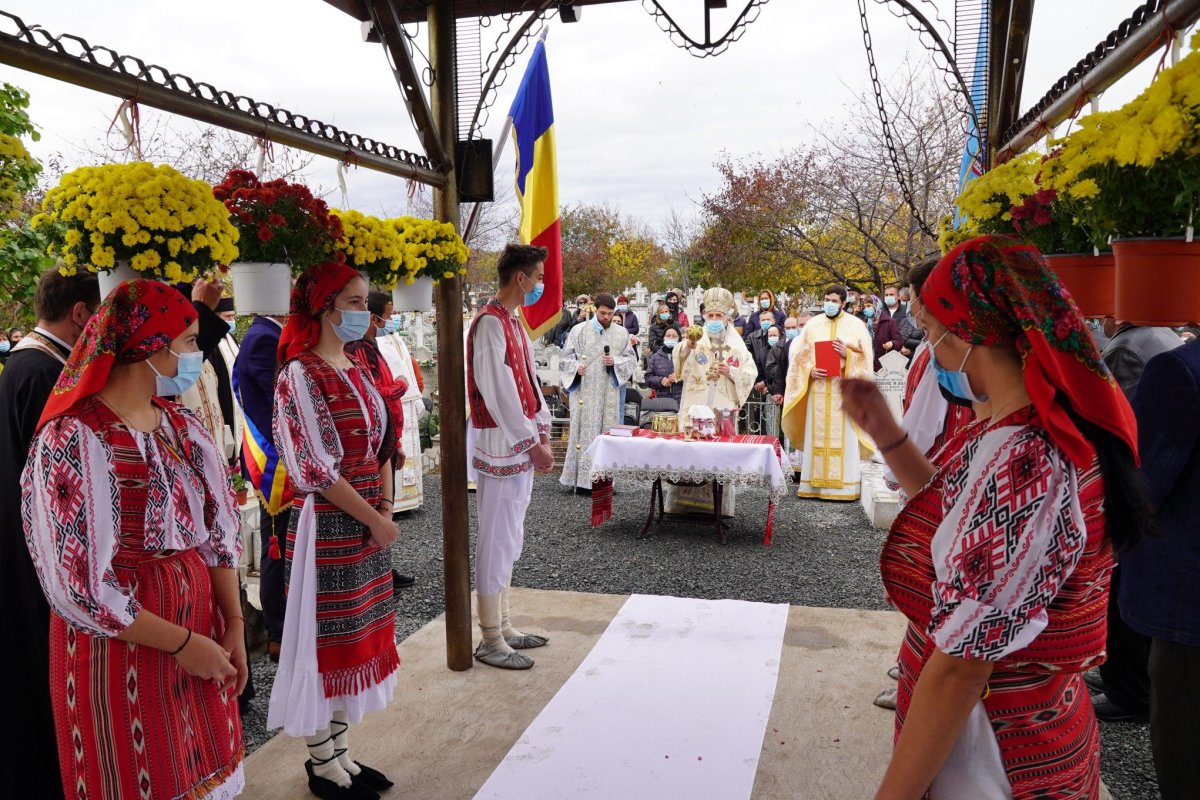 Sfinţirea capelei din cimitirul vechi al Parohiei Frumuşiţa 189634