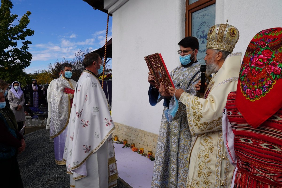 Sfinţirea capelei din cimitirul vechi al Parohiei Frumuşiţa 189635