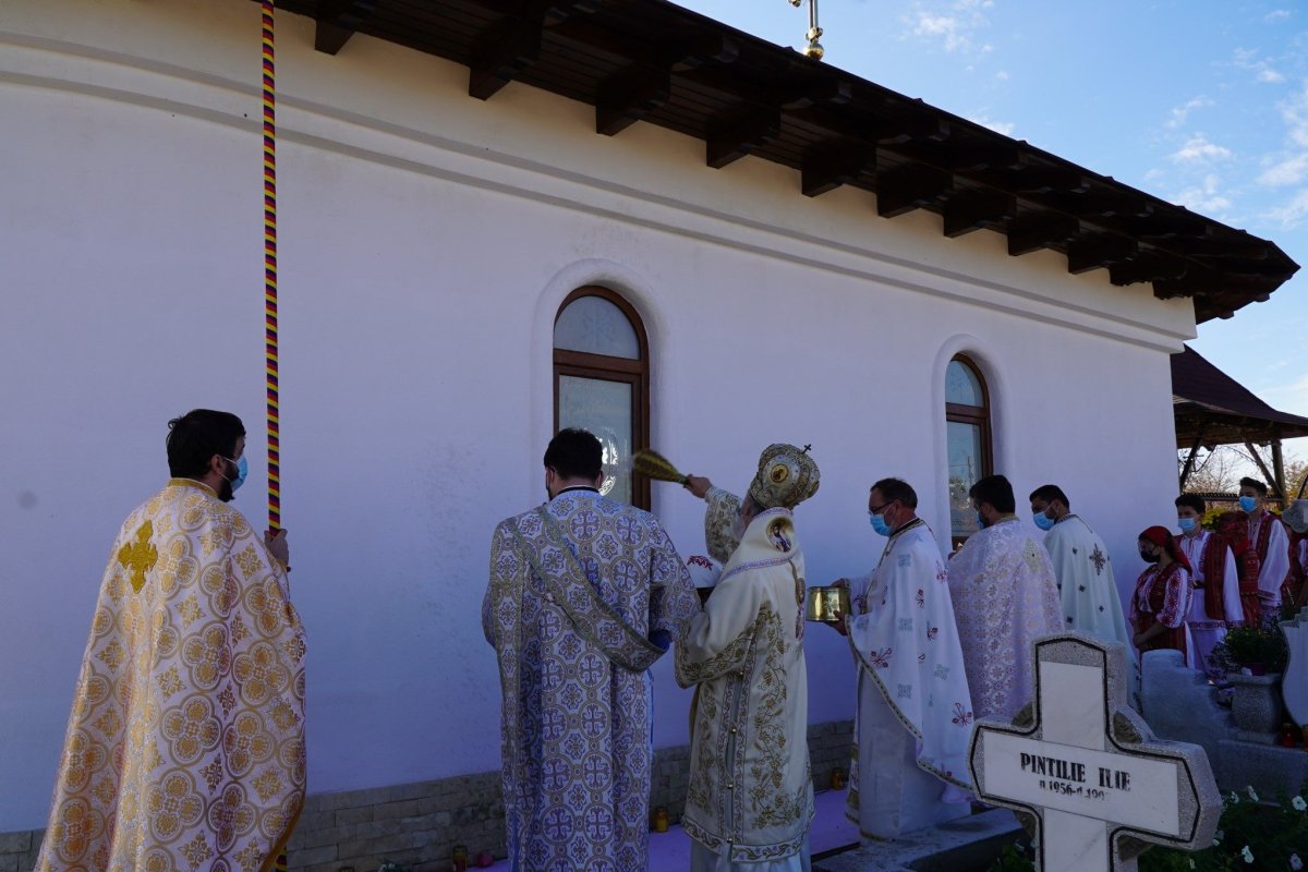 Sfinţirea capelei din cimitirul vechi al Parohiei Frumuşiţa 189638
