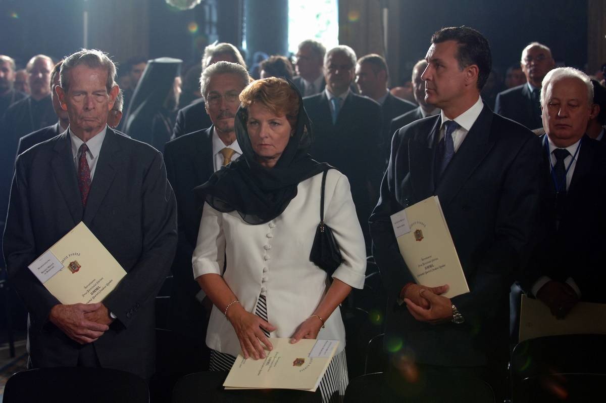 Regele Mihai I al României şi Biserica Ortodoxă Română 190195