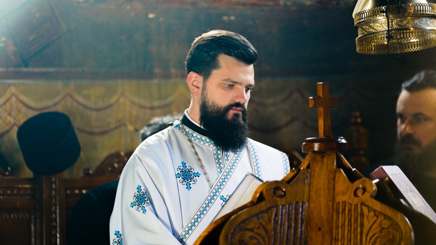 Părintele protosinghel David Oprea pomenit la parastasul de 40 de zile 190479