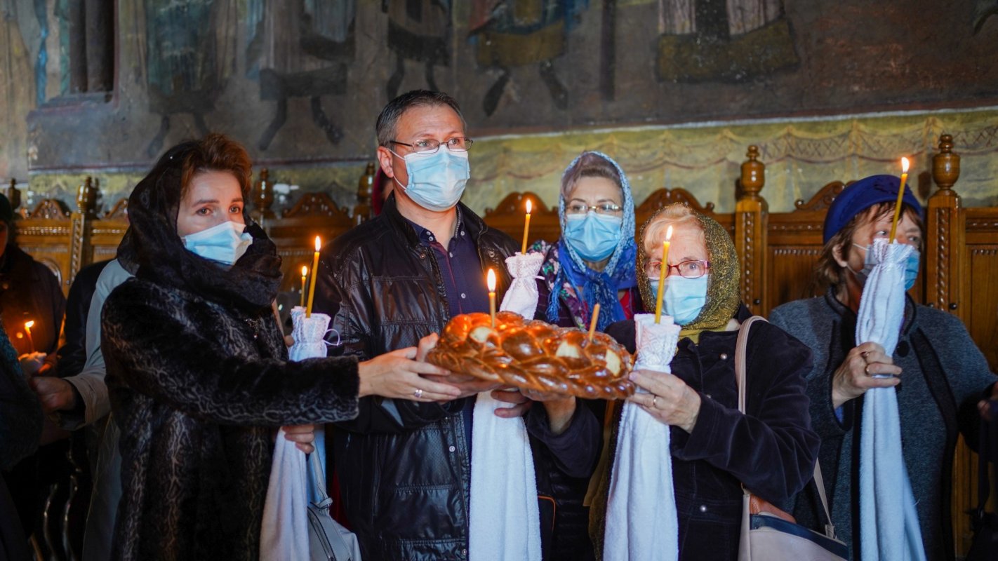 Părintele protosinghel David Oprea pomenit la parastasul de 40 de zile 190496