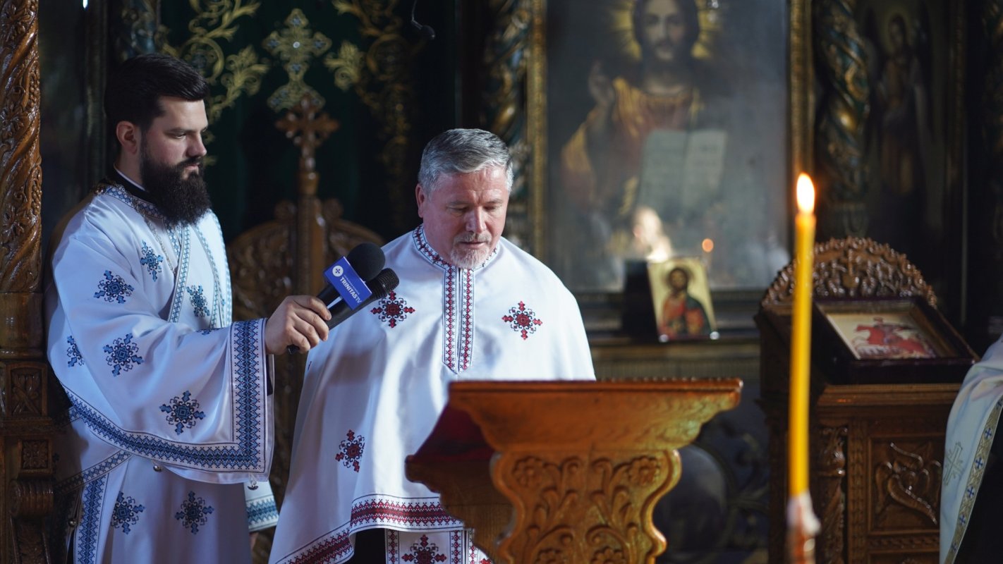 Părintele protosinghel David Oprea pomenit la parastasul de 40 de zile 190501