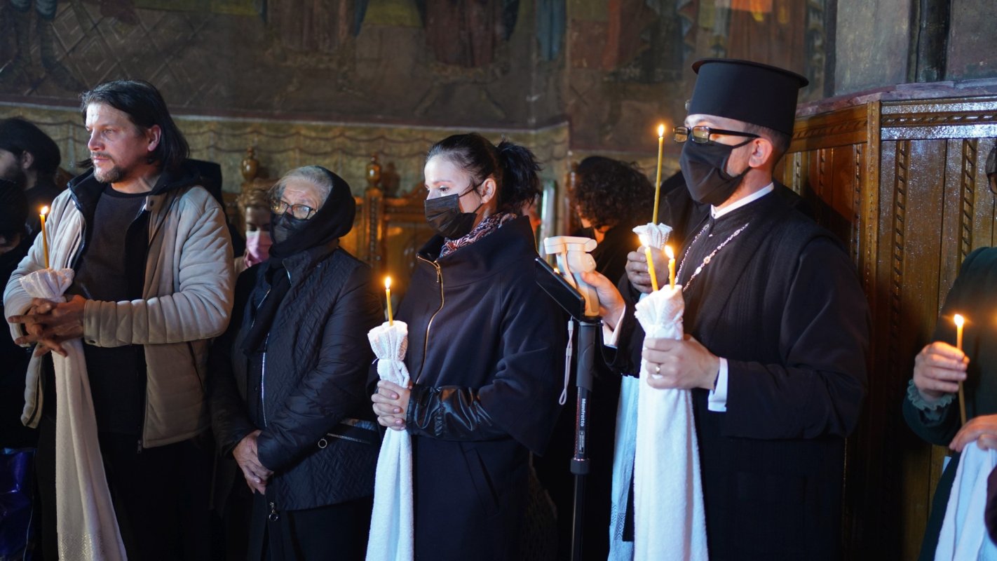 Părintele protosinghel David Oprea pomenit la parastasul de 40 de zile 190502