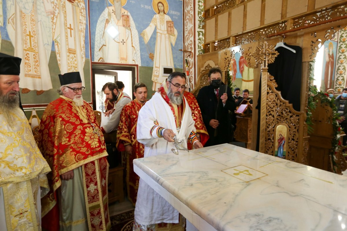 Târnosirea bisericii Schitului Bozioru din județul Buzău 190757