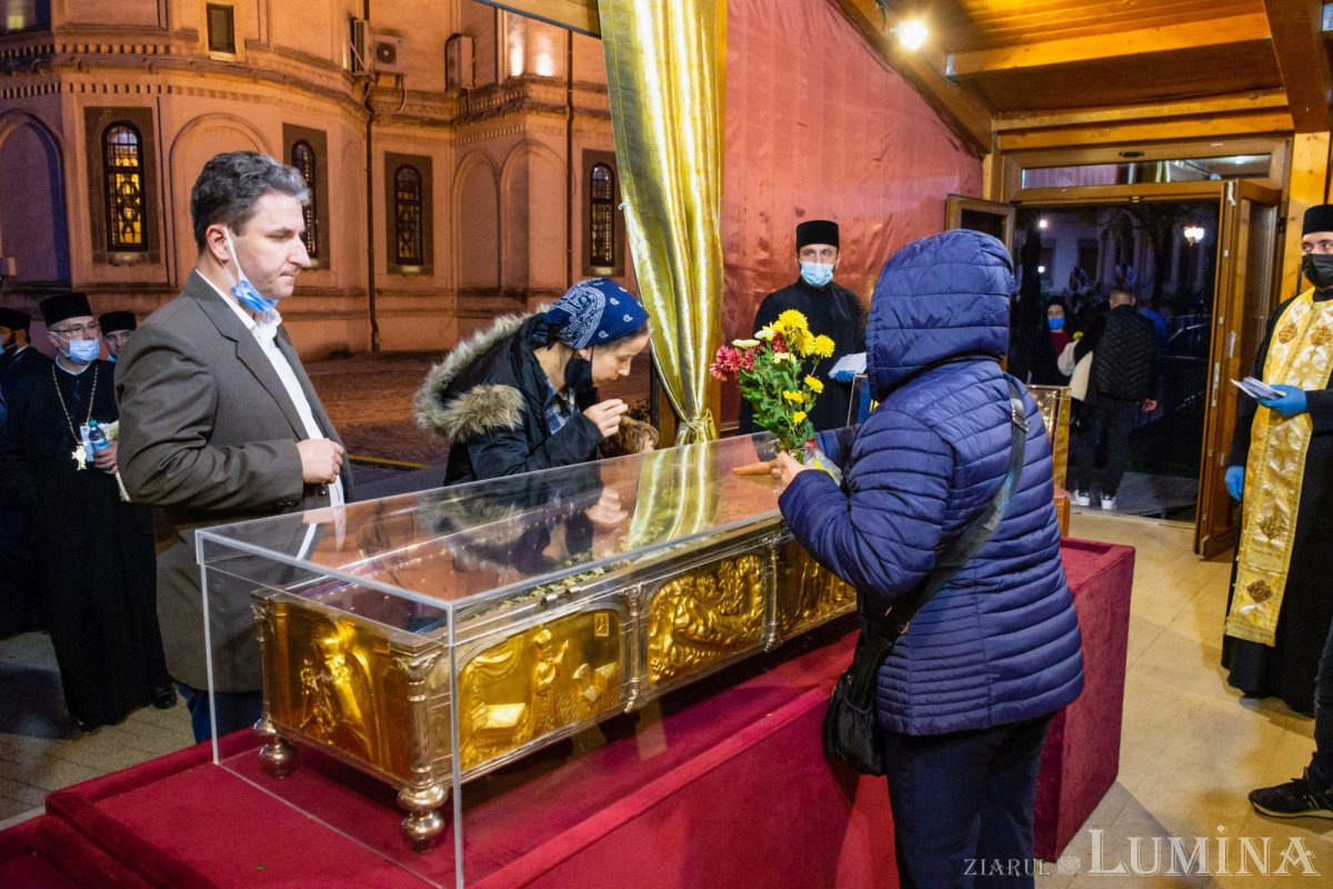 Daruri binecuvântate pentru credincioșii prezenți pe Colina Bucuriei la sărbătoarea Sfântului Cuvios Dimitrie cel Nou, Ocrotitorul Bucureștilor (21-28 octombrie 2021) 191120