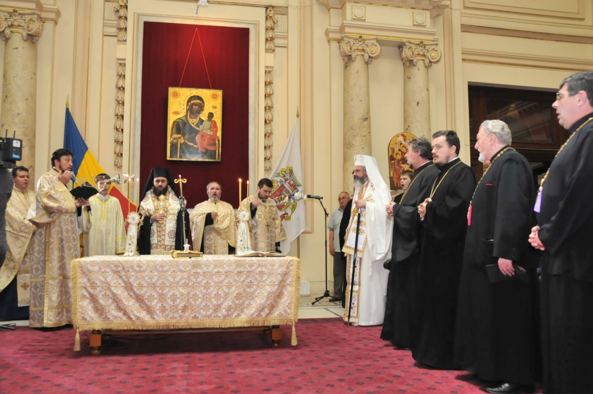 Pelerinii sfinţilor şi lumina spirituală transmisă din inimi către inimi 191020