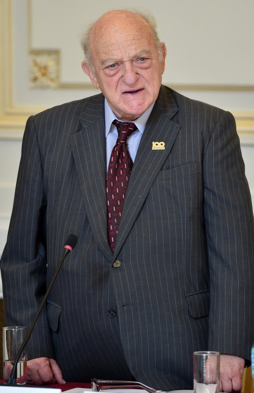 Domnul Aurel Vainer (1932-2021). Un promotor al păcii şi al prieteniei între culte şi etnii diferite 191542