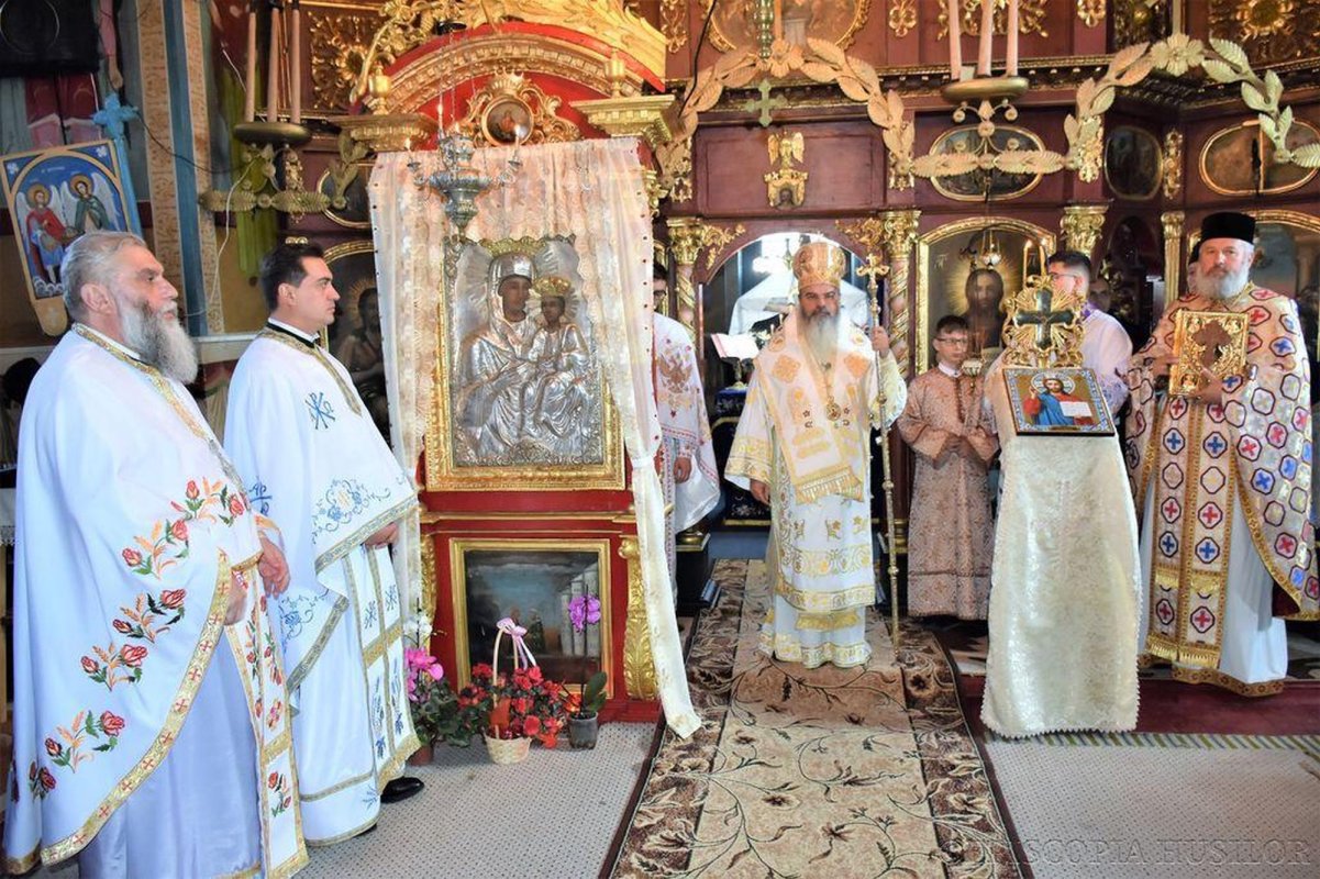 Hirotonie și instalare de preot în Bahnari, Vaslui 191304