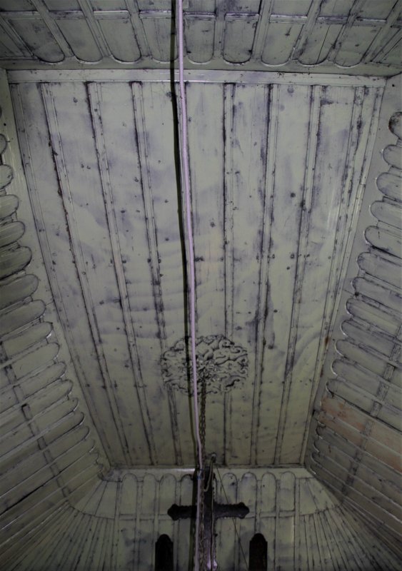 „Mai trăiesc şi pe aici oameni” 191334