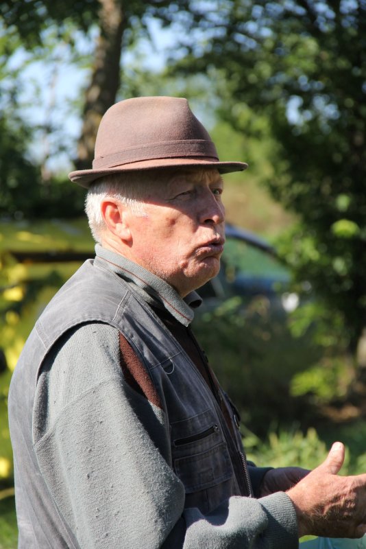 „Mai trăiesc şi pe aici oameni” 191349