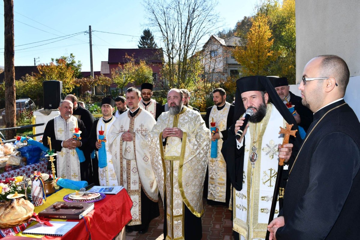 Rugăciuni de pomenire pentru cei adormiți în Eparhia Banatului Montan 191358