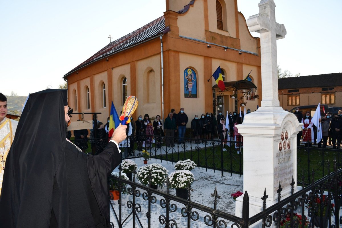 Rugăciuni de pomenire pentru cei adormiți în Eparhia Banatului Montan 191360