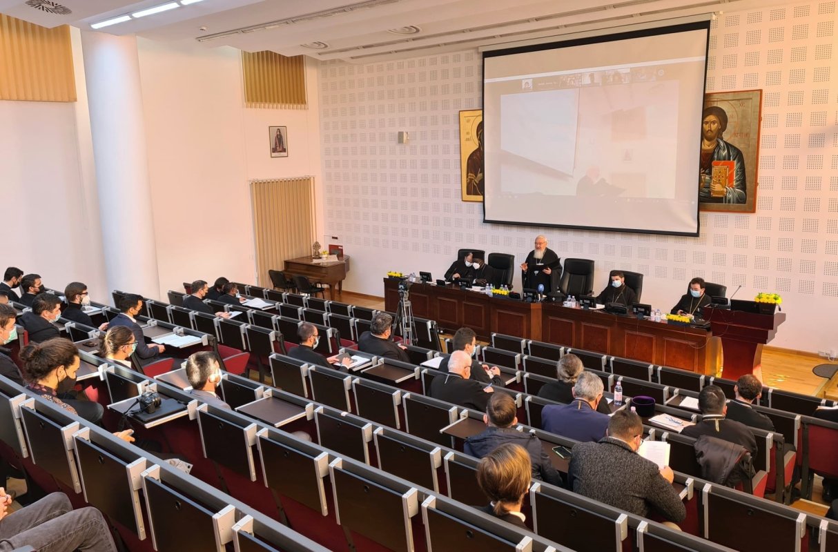 Simpozion internaţional la Cluj: „Pastorație și Duhovnicie în Diaspora Românească. Purtarea de grijă a celor adormiți în cultul și practica Bisericii Ortodoxe”  191404