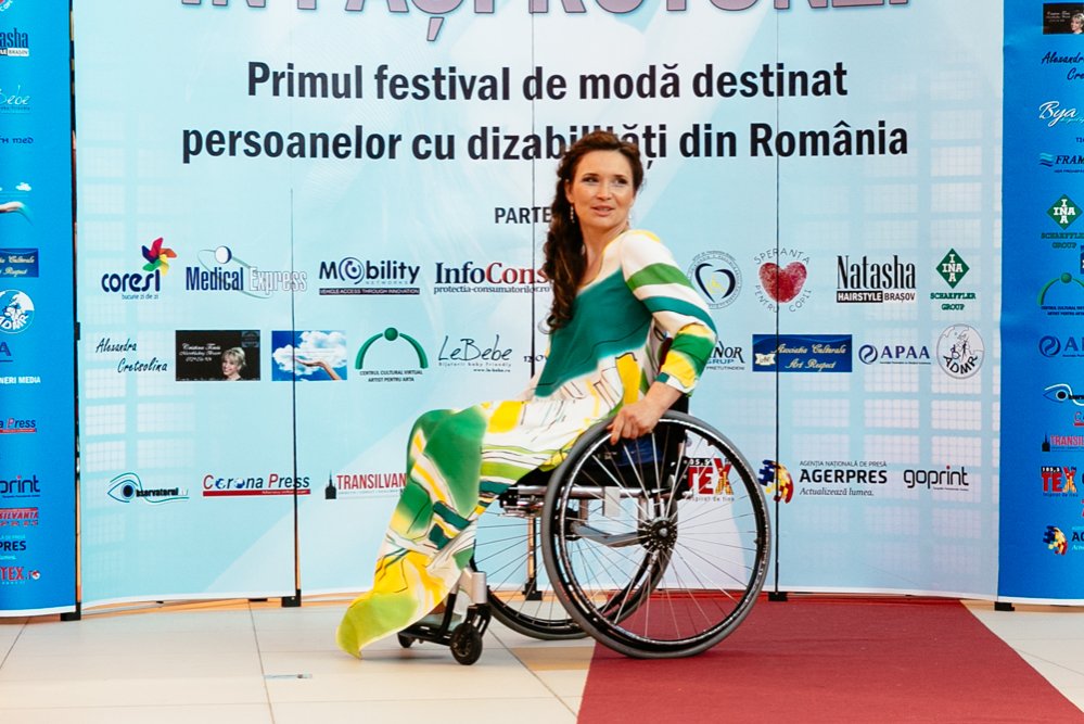 Credinţa, ca o dantelă care nu se rupe 191492