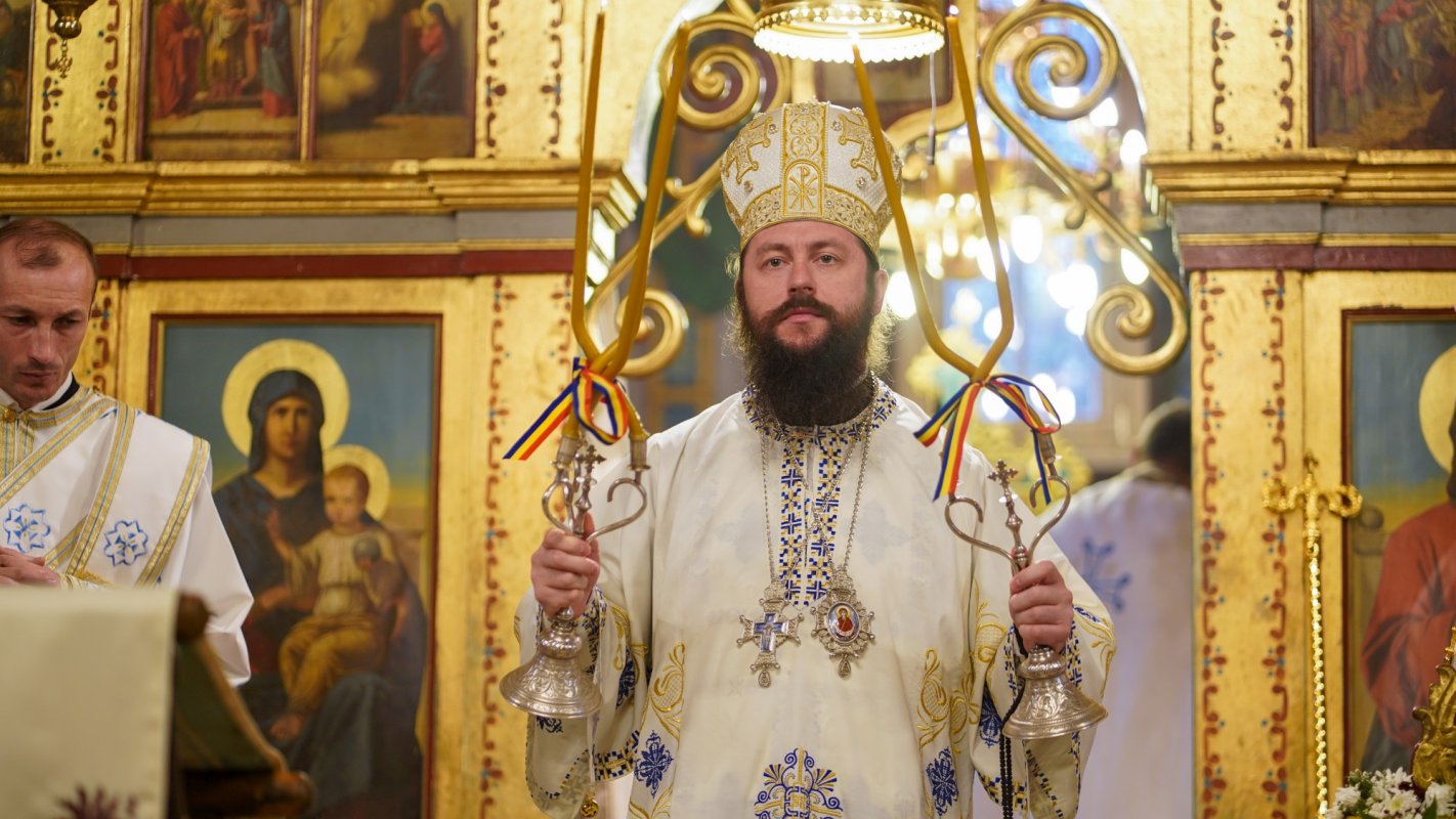 Hramul Bisericii „Sfinții Arhangheli  Mihail și Gavriil” din Gura Humorului 192090