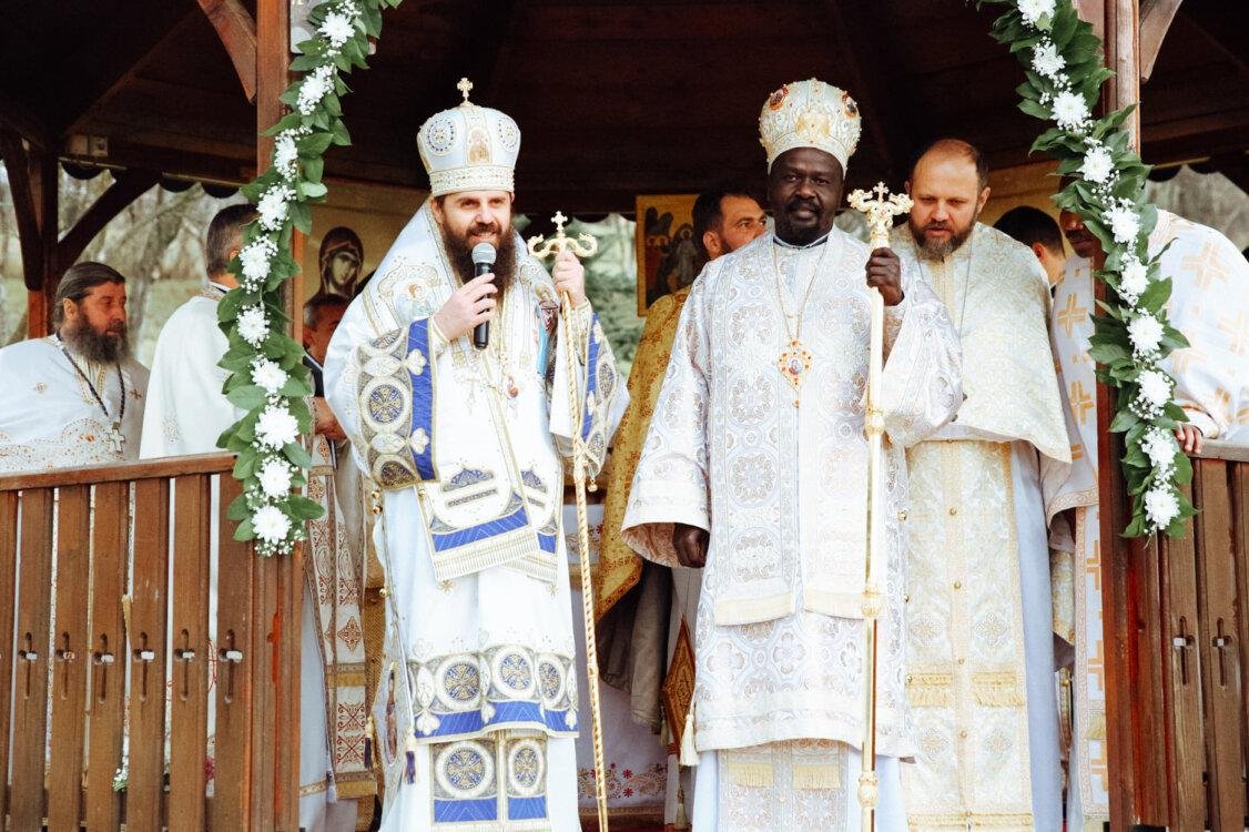 Oaspeţi din Africa la hramul și resfințirea bisericii din Băița, Cluj 191921