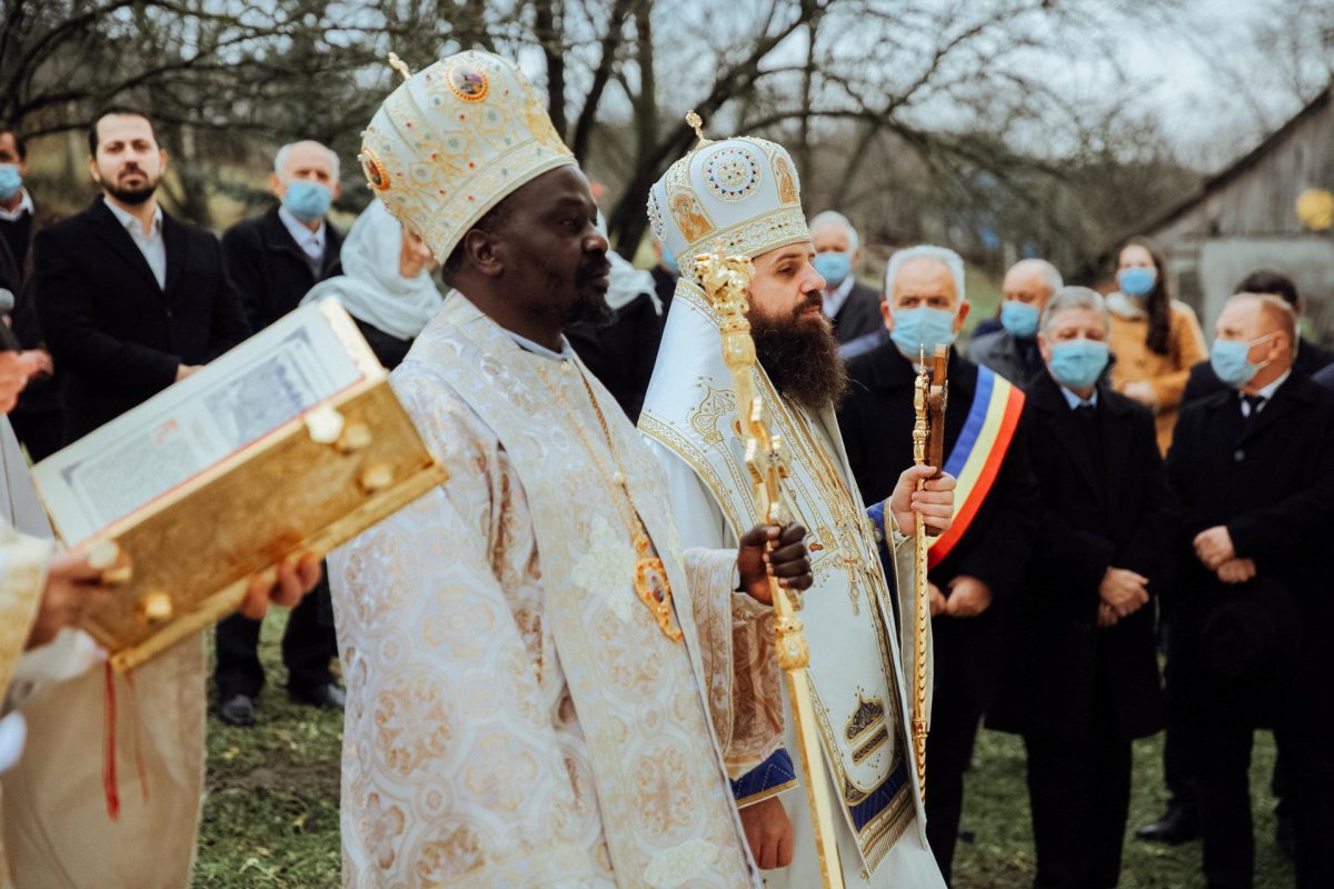 Oaspeţi din Africa la hramul și resfințirea bisericii din Băița, Cluj 191926