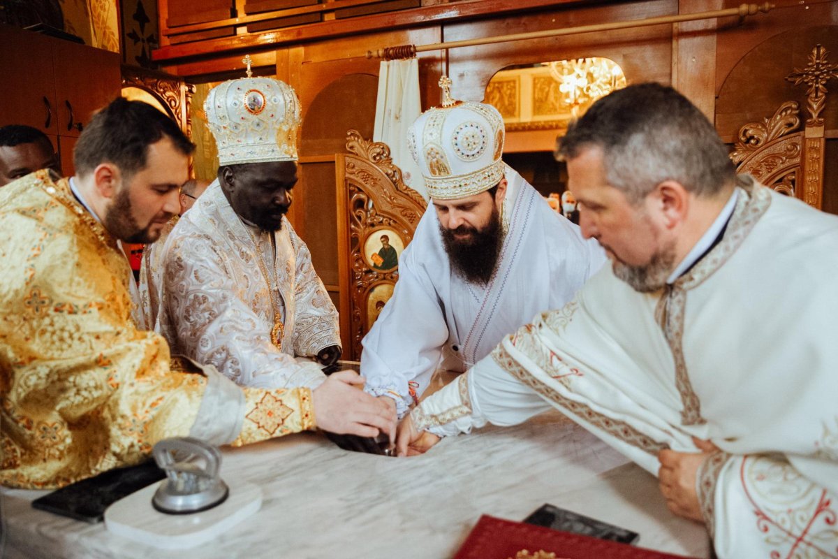 Oaspeţi din Africa la hramul și resfințirea bisericii din Băița, Cluj 191927