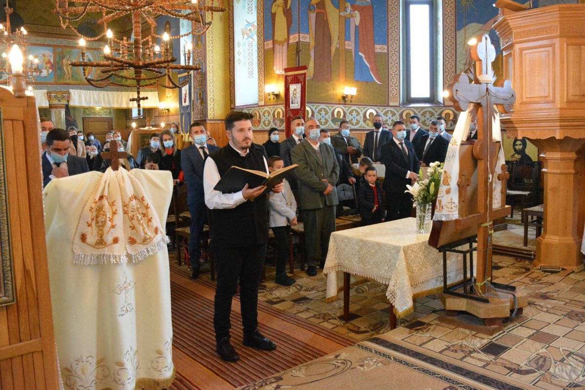 Sărbătoarea bisericii din Buduş, Bistriţa-Năsăud, sfințită în urmă cu 114 ani 192119