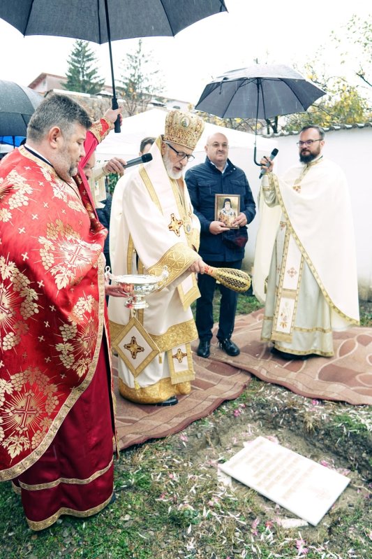 Piatră de temelie pentru un centru medical parohial din Pitești 192246