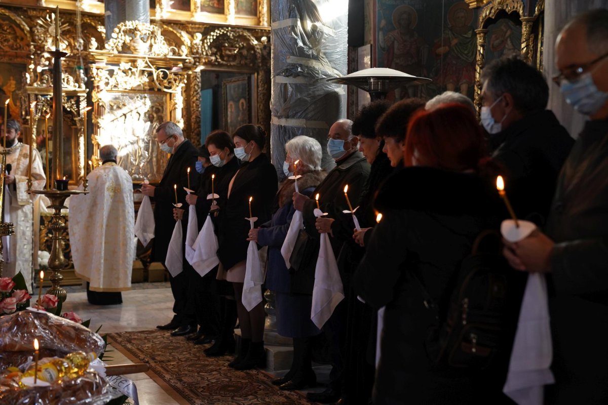 Profesorul Corneliu Oniscu a fost înmormântat la Iași 192339